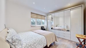 Photo 19- click for photo gallery